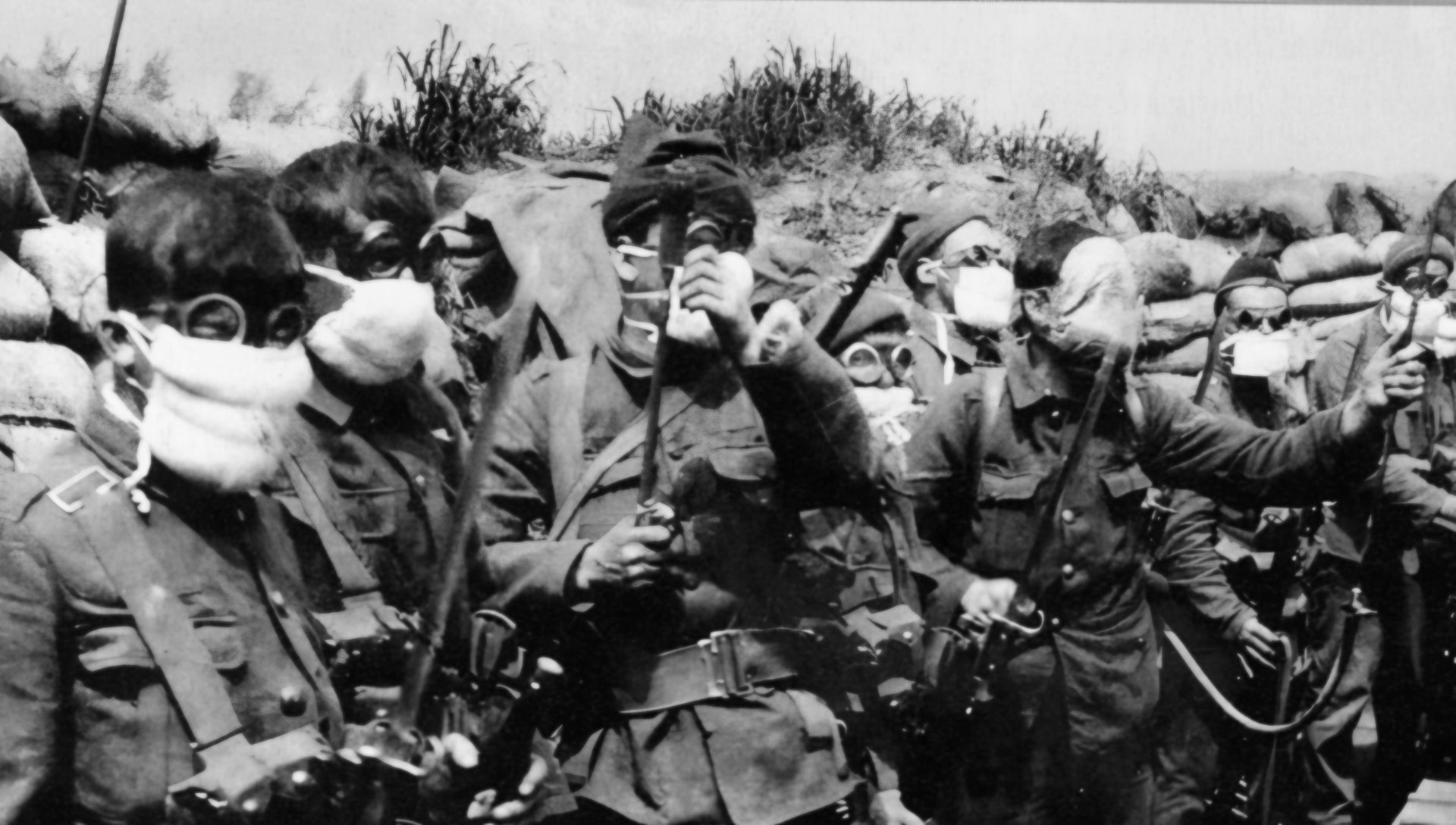 world war 1 soldiers in trenches with gas masks