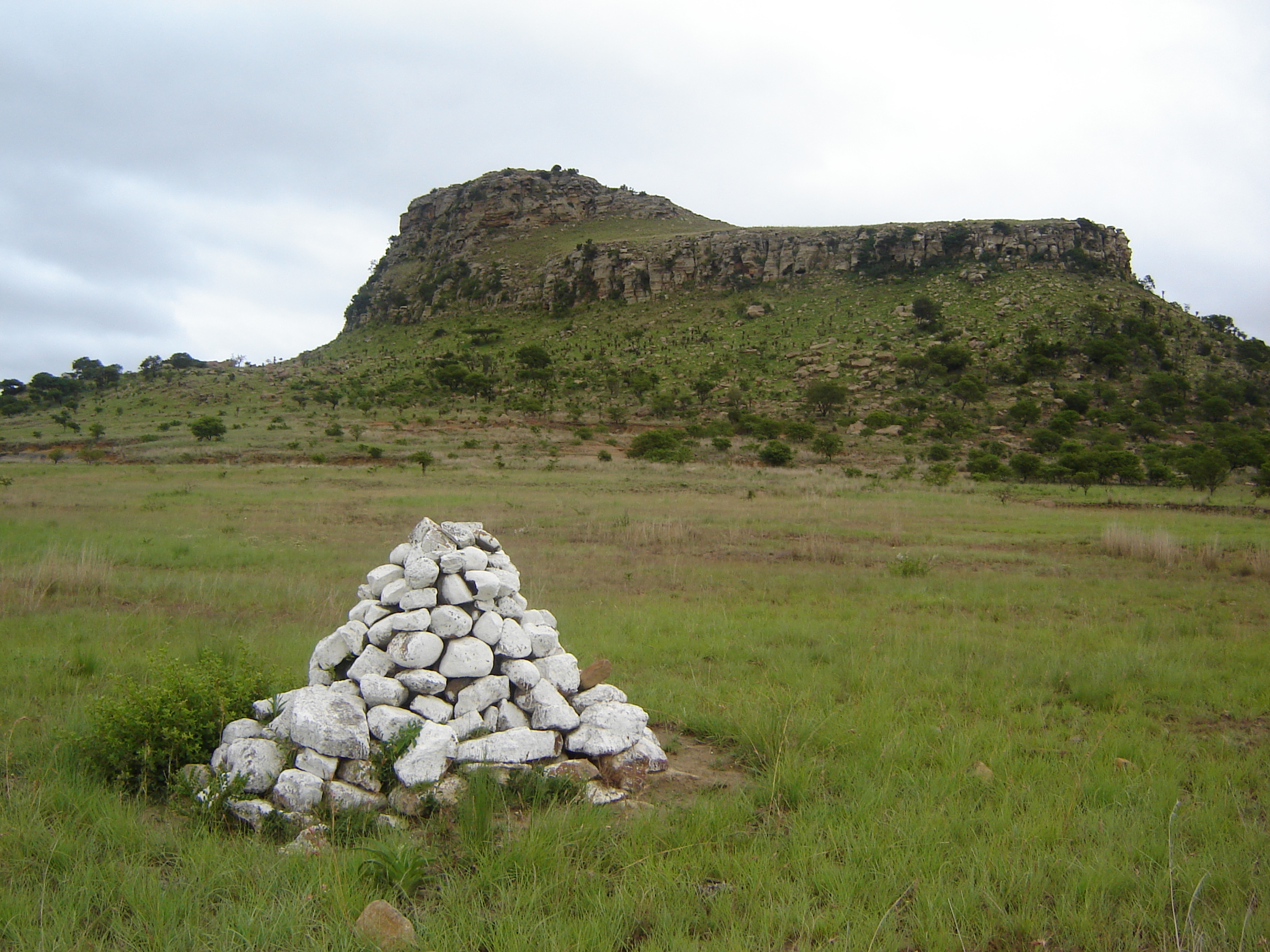 The Zulu regiments were unseen by the British until they swarmed out of cover and attacked the camp. The British were forced back into an increasingly small defensive perimeter.