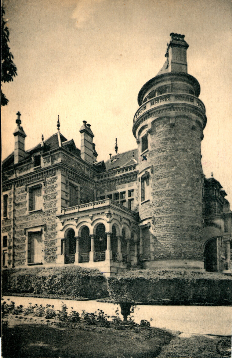 The chateau occupied by Detachment “A” of the 3rd Radio Squadron Mobile. It had a pleasant view of the Seine River. 