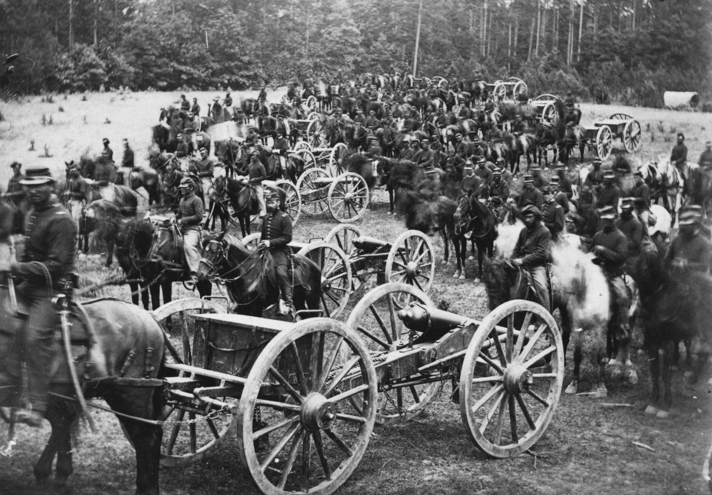 A battery of 3-inch Rifles during the Peninsula Campaign in 1862. Although no match for the 12-pounder, bronze smoothbores in close-range action, the 3-inch rifle had a significantly lighter barrel that made the cannon easier to move.