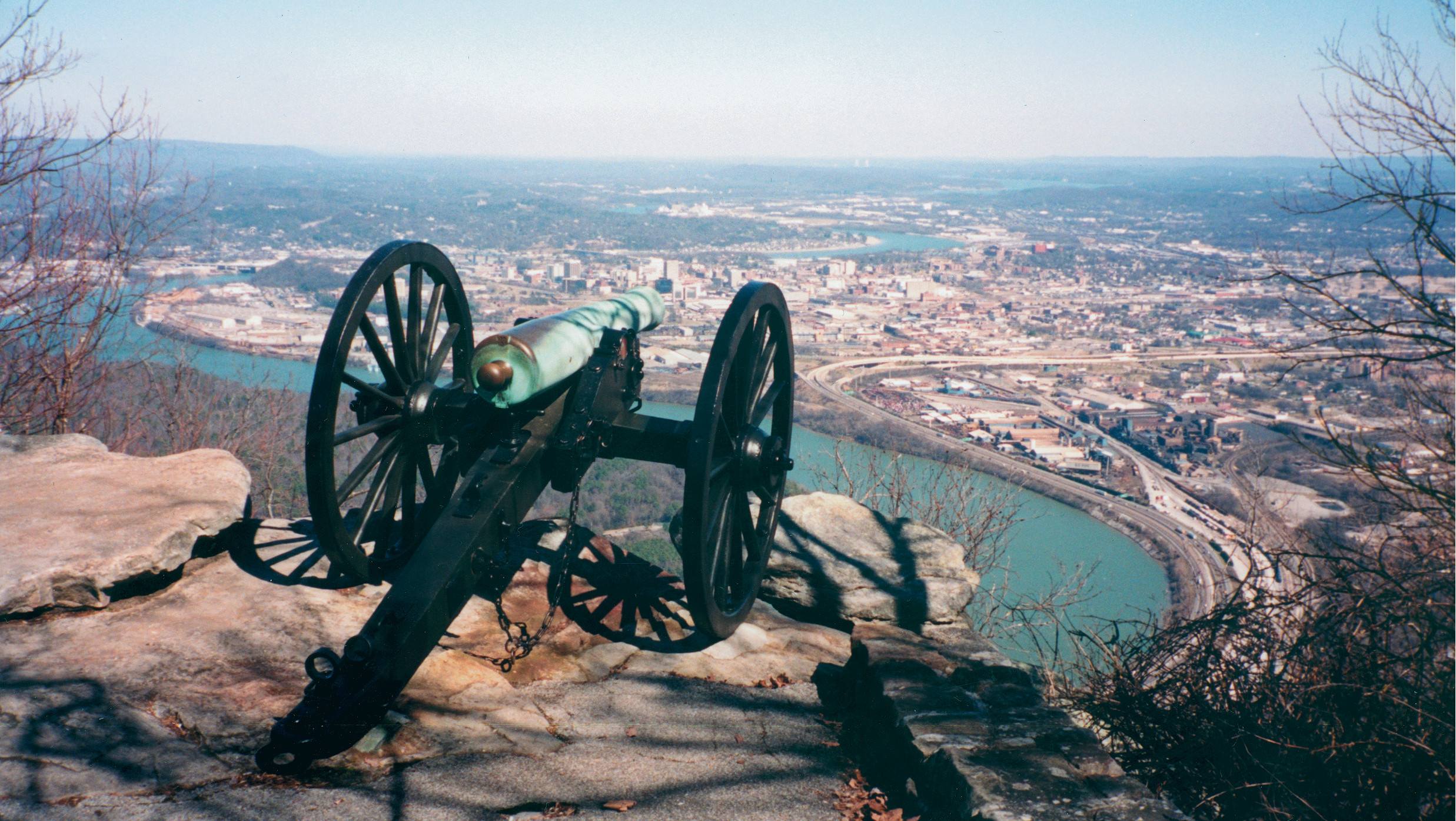 A Confederate cannon overlooks Moccasin Bend in this panoramic modern-day view from Lookout Mountain. 