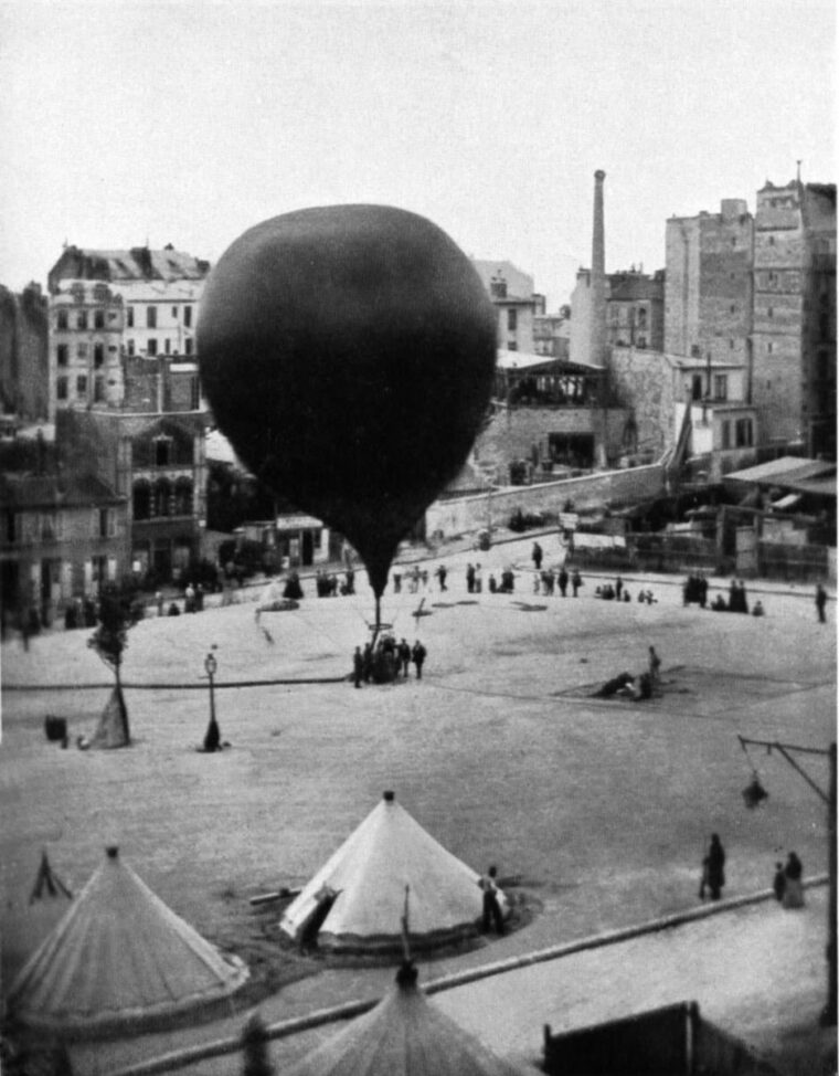 French president Leon Gambetta’s balloon prepares to escape from Paris.