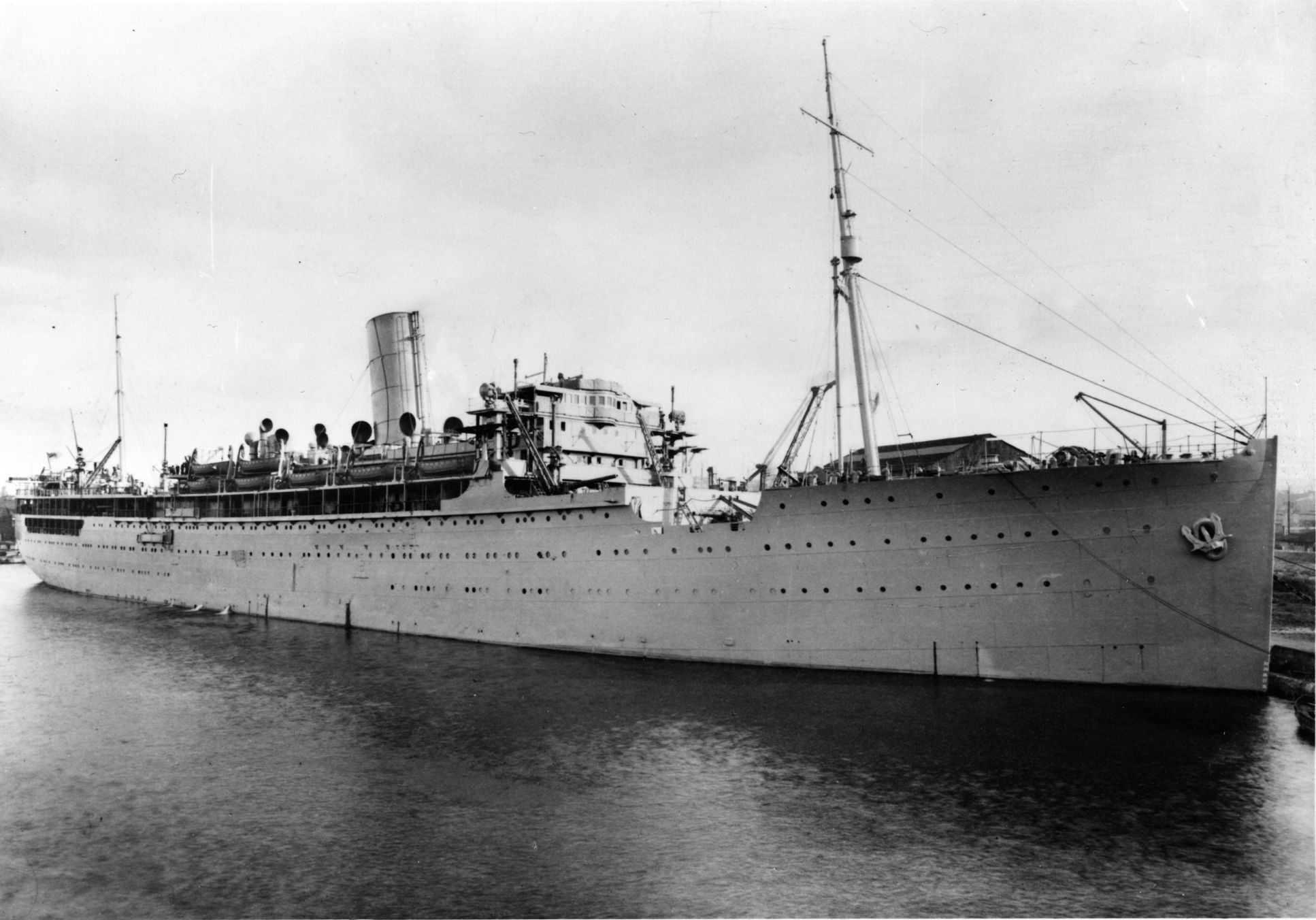 After her conversion to an armed merchant cruiser for convoy escort duty in the Atlantic, HMS Rawalpindi encountered the 26,000-ton German battlecruisers Scharnhorst and Gneisenau and fell victim to the enemy warships in a gallant stand against overwhelming odds. This photo shows Rawalpindi shortly after her conversion was completed. 