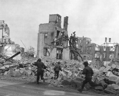 Heilbronn: Fighting House to House in World War II - Warfare History ...