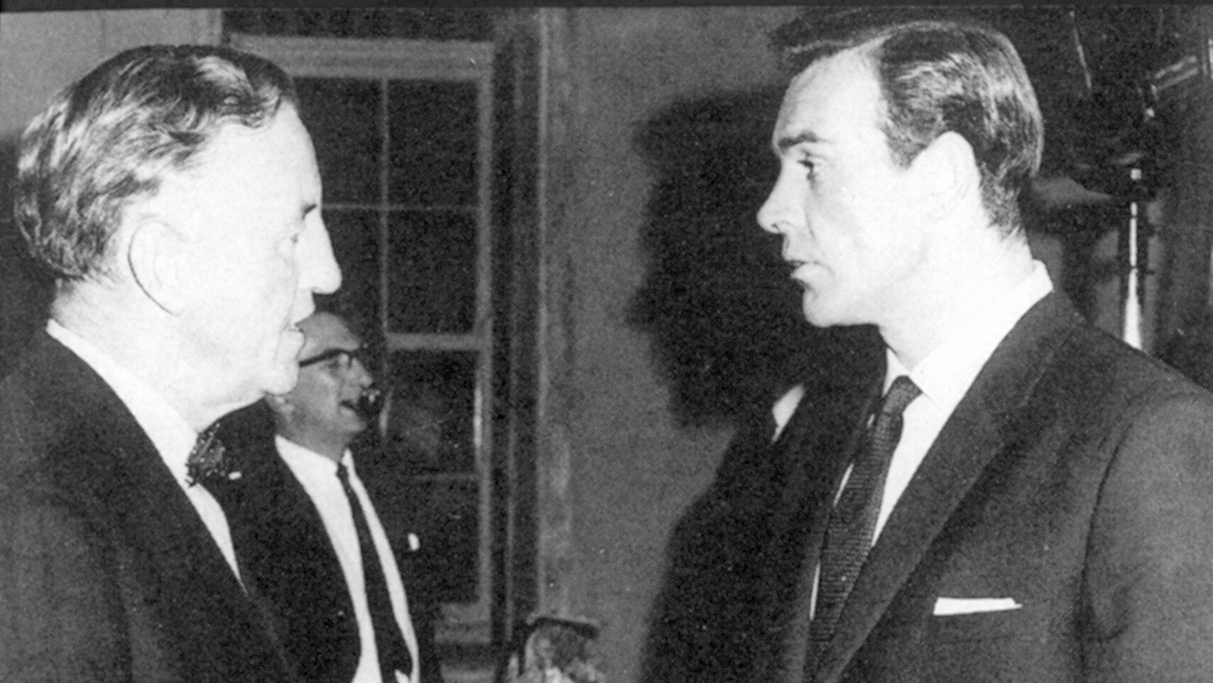 Fleming with the first movie James Bond, Sean Connery.