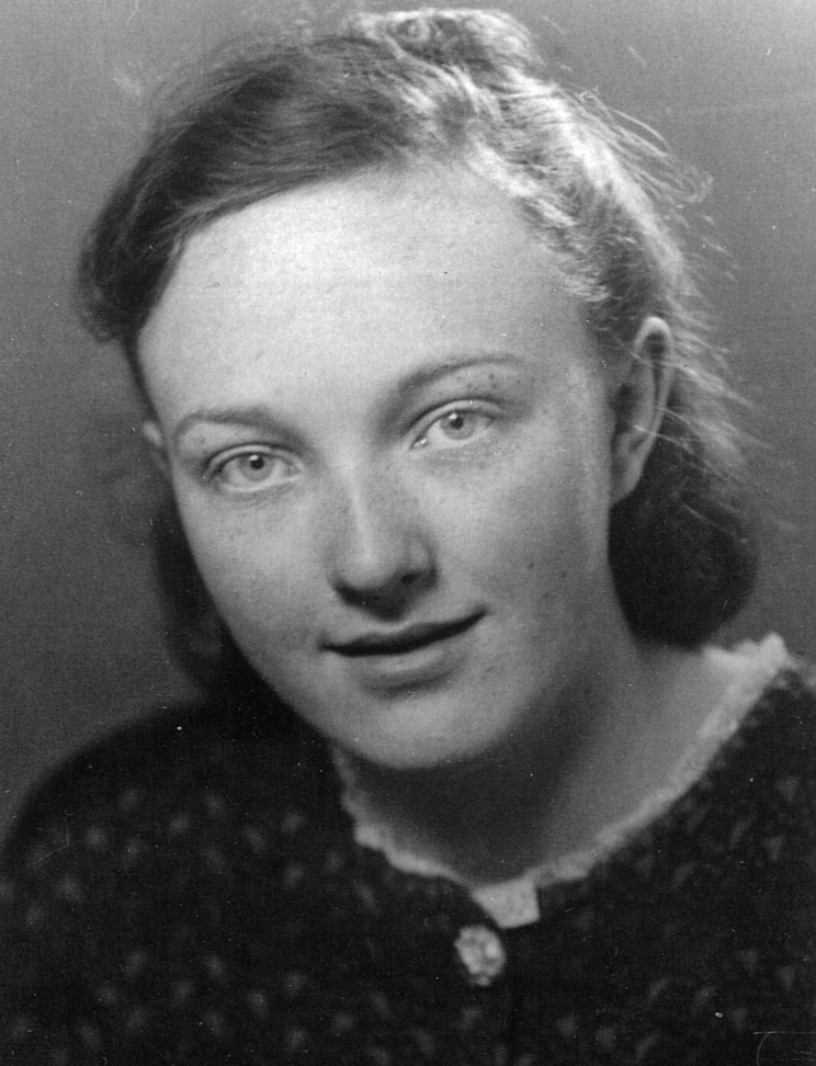 Eleanor Lobes at age 13 in Hamburg, 1941. She recalls shaking Hitler's hand, catching firebombs in her apron. 