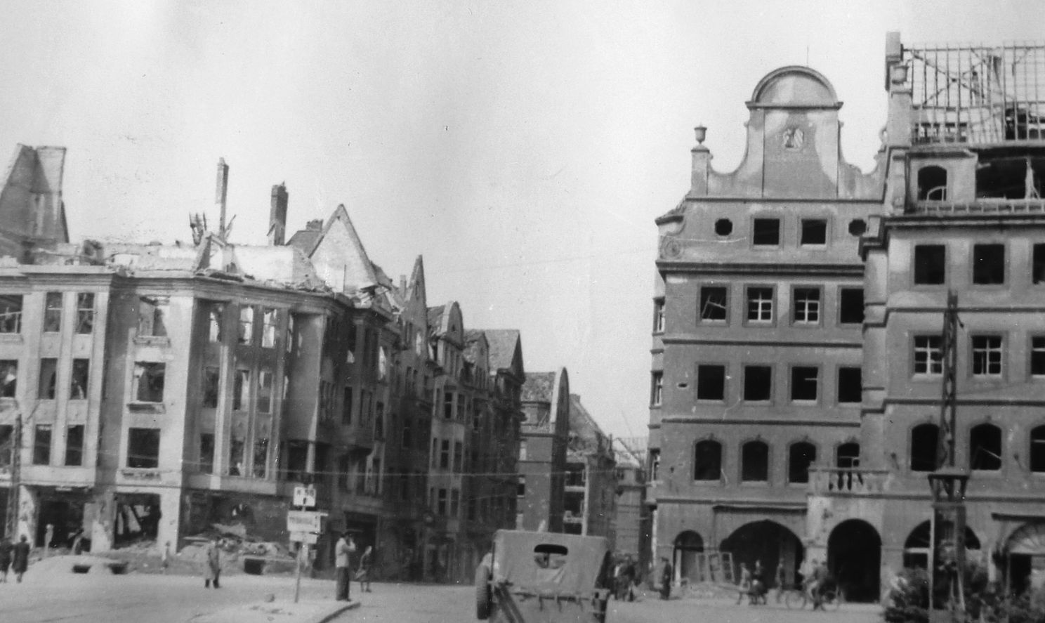 After crossing the Rhine River on March 27 near Duisburg, my father accompanied the battalion’s reconnaissance company along the east side of the river for a brief trip south to Dusseldorf and Cologne. This photo shows some of the destruction in Dusseldorf.