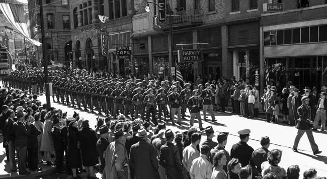 General Robert Frederick, commander of the 1st Special Service Force, leads his men through the streets of Helena, Montana, after the completion of training in the vicinity. Soon after this review took place, the Devil’s Brigade relocated to Norfolk, Virginia, for amphibious warfare training.