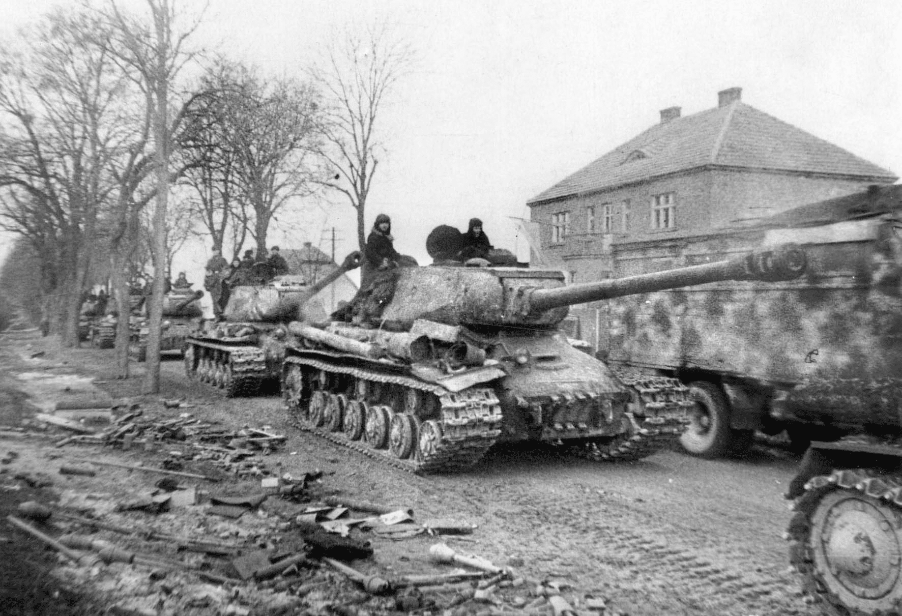 An imposing column of Soviet armor advances against the retreating Germans. The Germans occasionally succeeded in ambushing enemy tank formations.