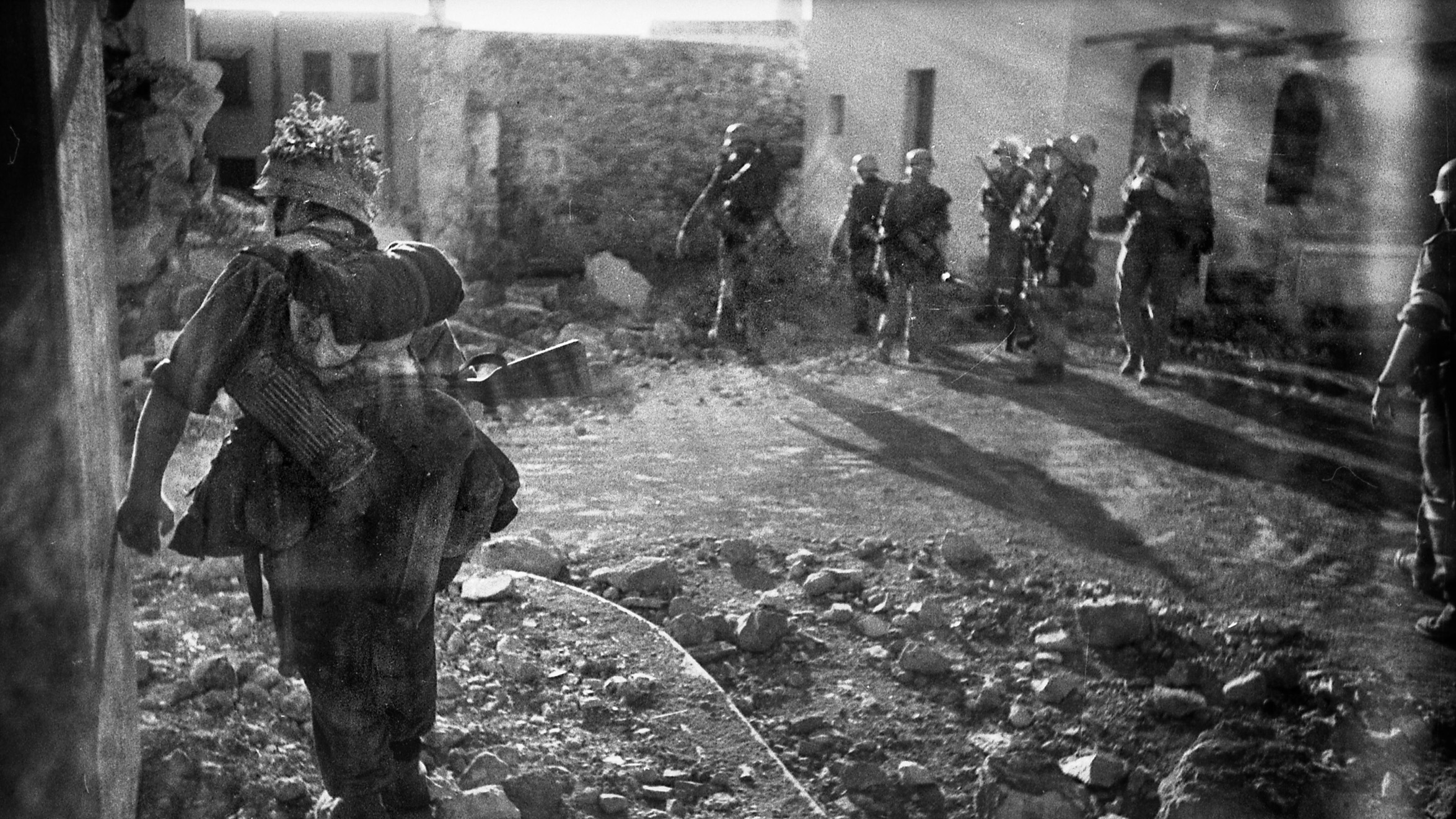 German riflemen enter the city of Kos. With no reinforcements scheduled to arrive, the British surrendered on the second day of the German invasion.