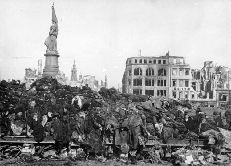 Dresden bombing