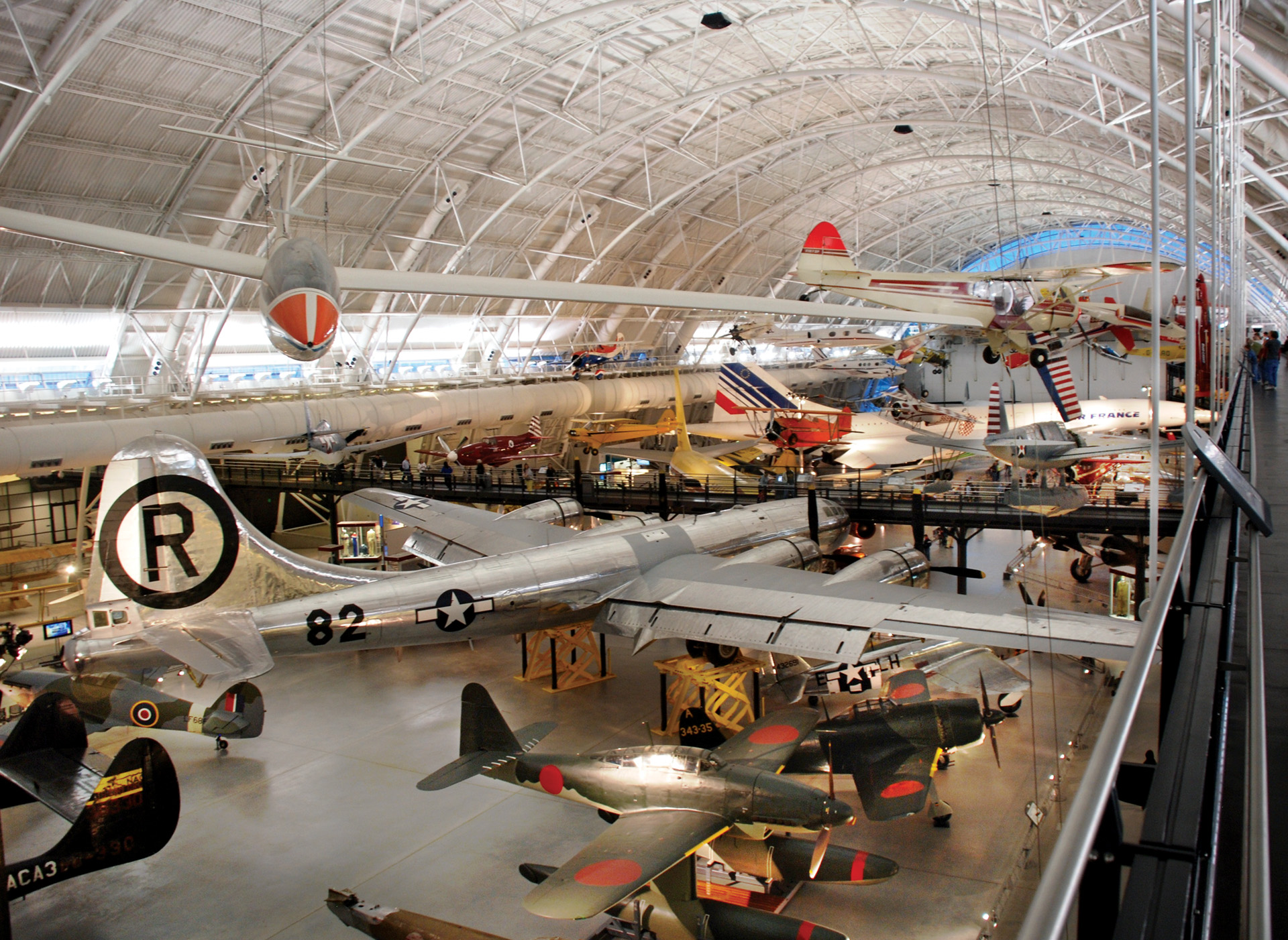 Museums: The UDVAR-HAZY Center - Warfare History Network