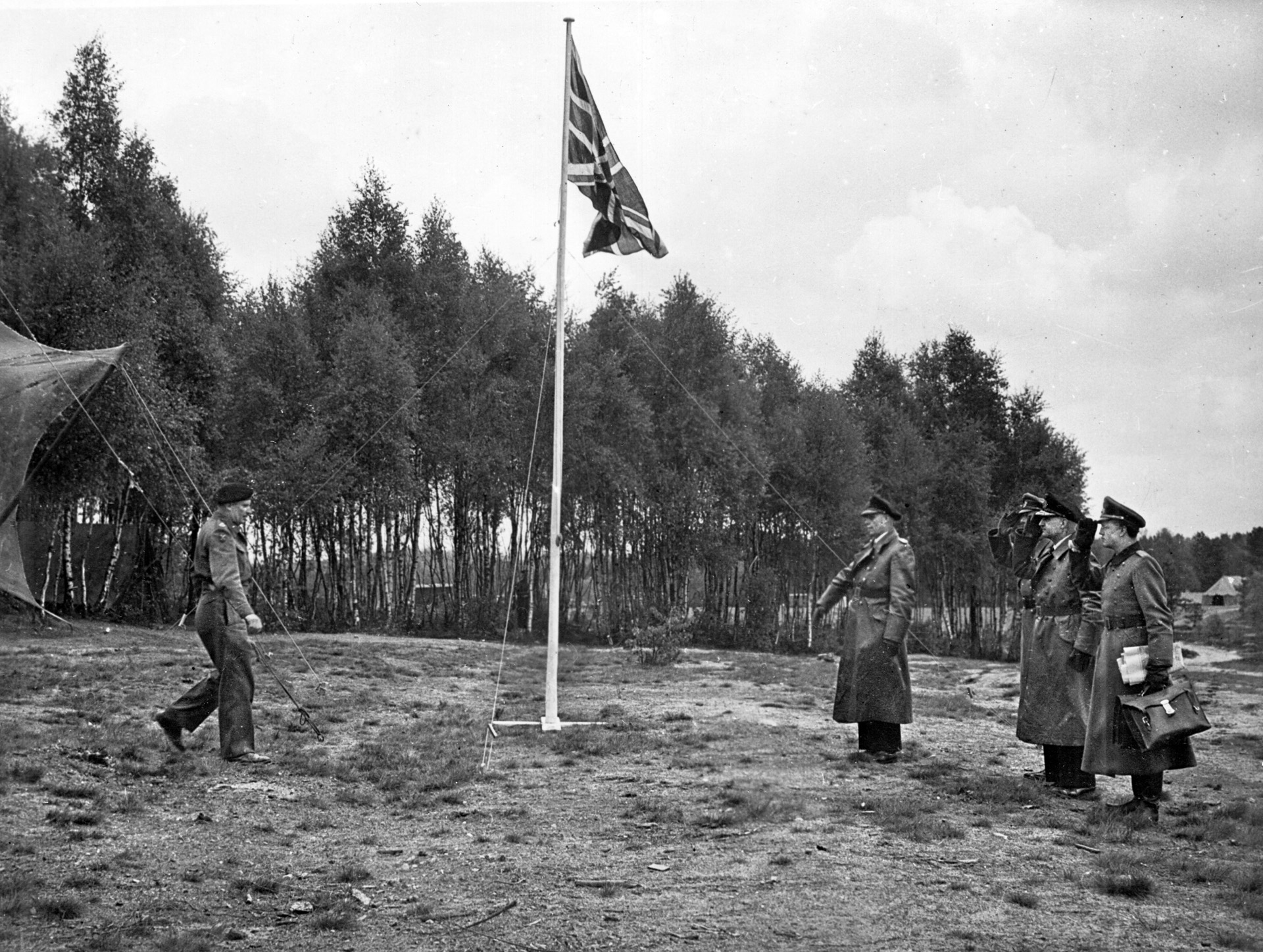 Field Marshal Bernard Montgomery meets Admiral Hans-Georg von Friedeburg and the other officers of the German surrender delegation at his headquarters at Lüneberg Heath on May 3,1945.