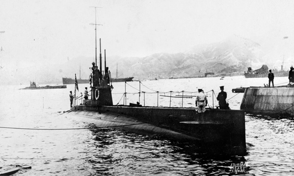 The Japanese submarine I-10 was among those that attempted to attack the West Coast of the United States in the days following the attack on Pearl Harbor. Several ships were attacked, and shells were lobbed at oil tanks and refining facilities, but the damage was negligible.