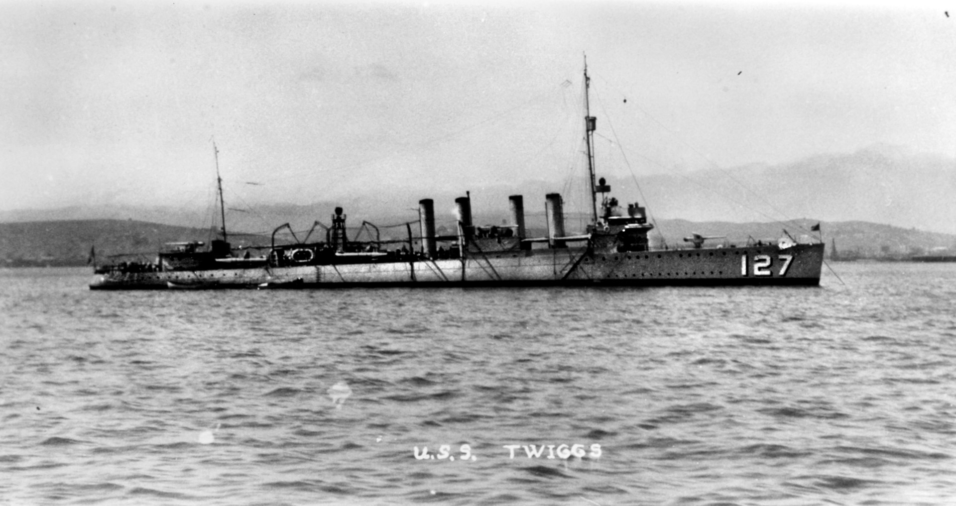 Originally the destroyer USS Twiggs, HMS Leamington was later leased to the Soviet Navy and served until 1951. Leamington was the last of the Lend-Lease destroyers to be retired from active duty and one of few warships to serve under three flags. 