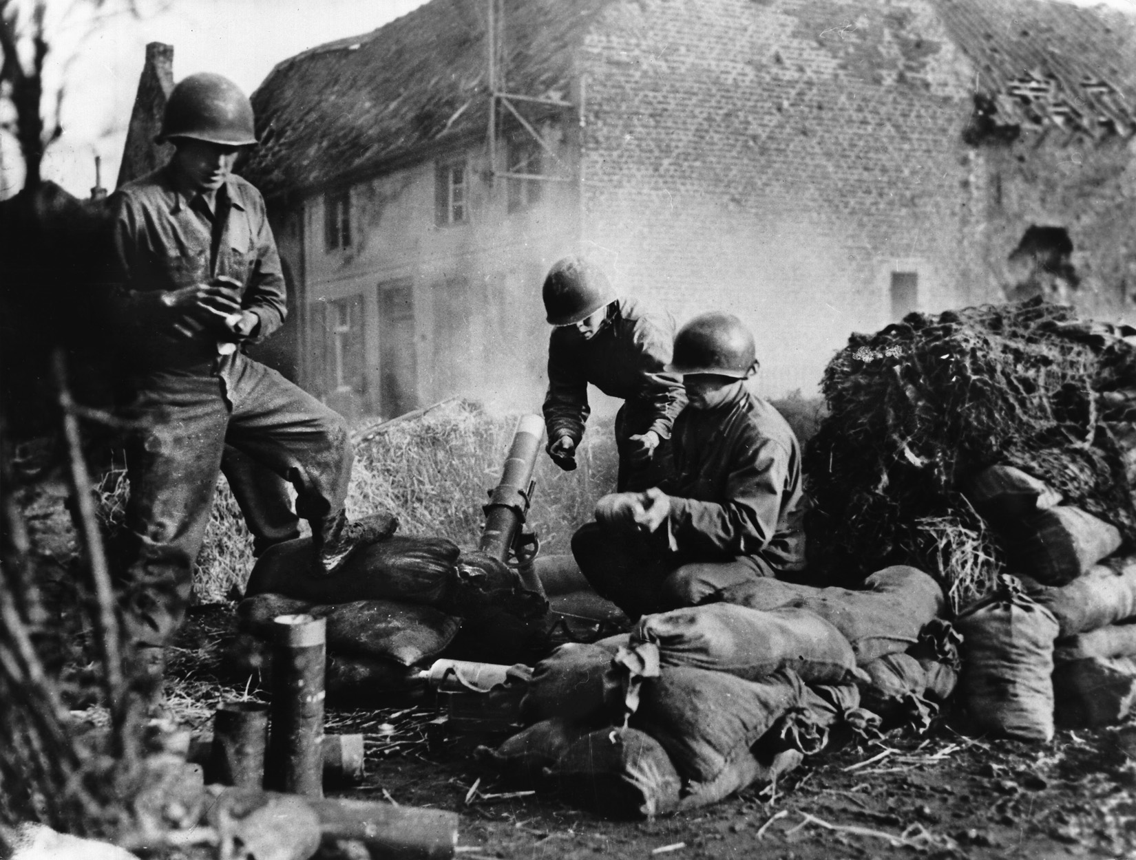 An American mortar team in action. Both sides employed mortars not only at street level, but also on the rooftops of buildings where spotters could track enemy movement.