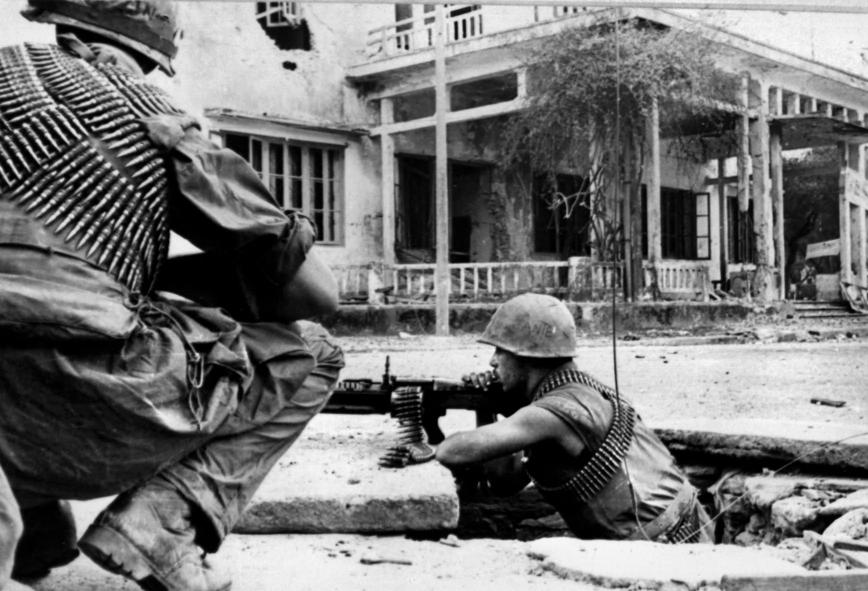 A Marine fires the M-60 machine gun from a makeshift trench. Canley’s Medal of Honor citation noted the dynamic leadership and courage that he exhibited during the savage battle. 