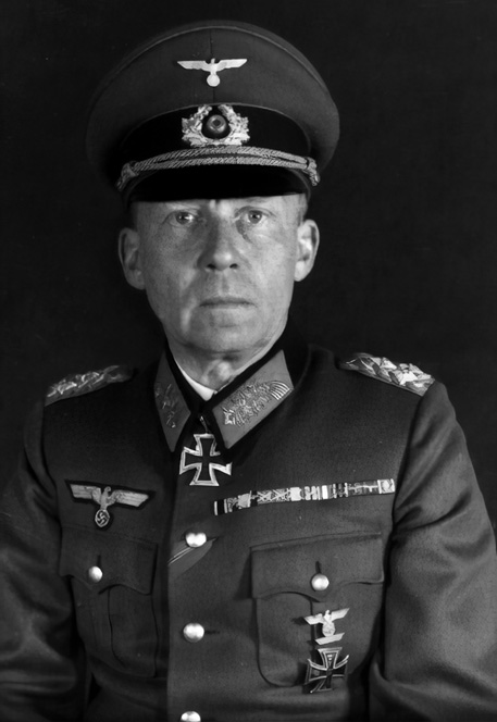 General-Colonel Gotthardt Heinrici commanded the German Army Group Vistula.