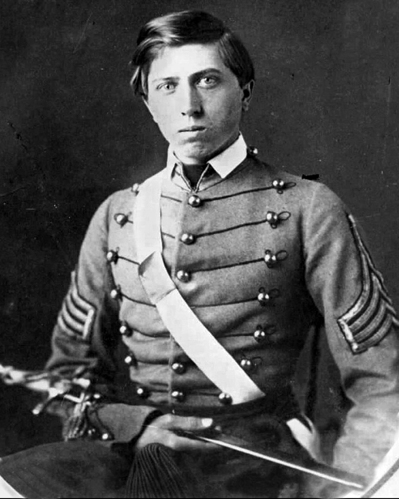 Upon graduating from West Point in June 1861, Cushing reported to Washington, where he trained volunteer troops. 