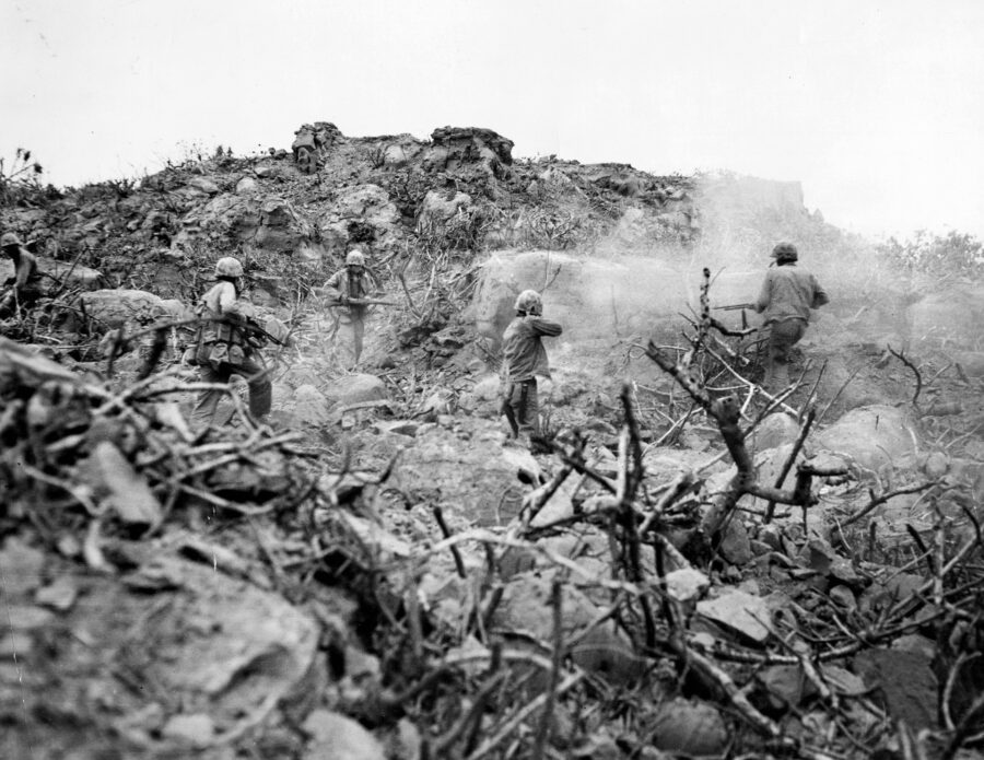 The Grinding Horror of Iwo Jima - Warfare History Network