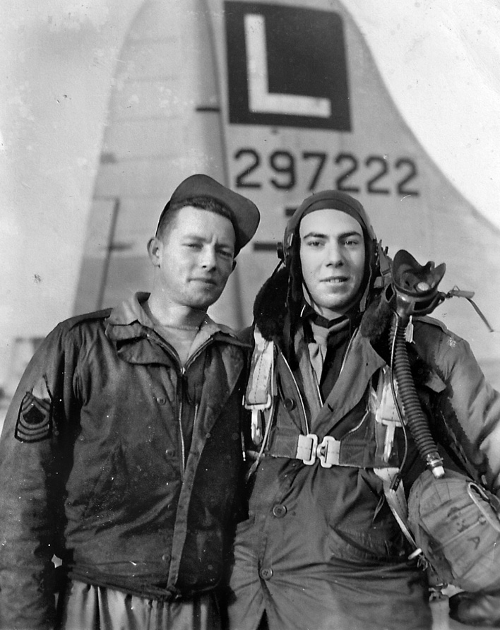 Ralph Goldsticker (right) and crew chief pose beside Deuces Wild at Deopham Green. The three “2’s” in the tail number inspired the plane’s name. 