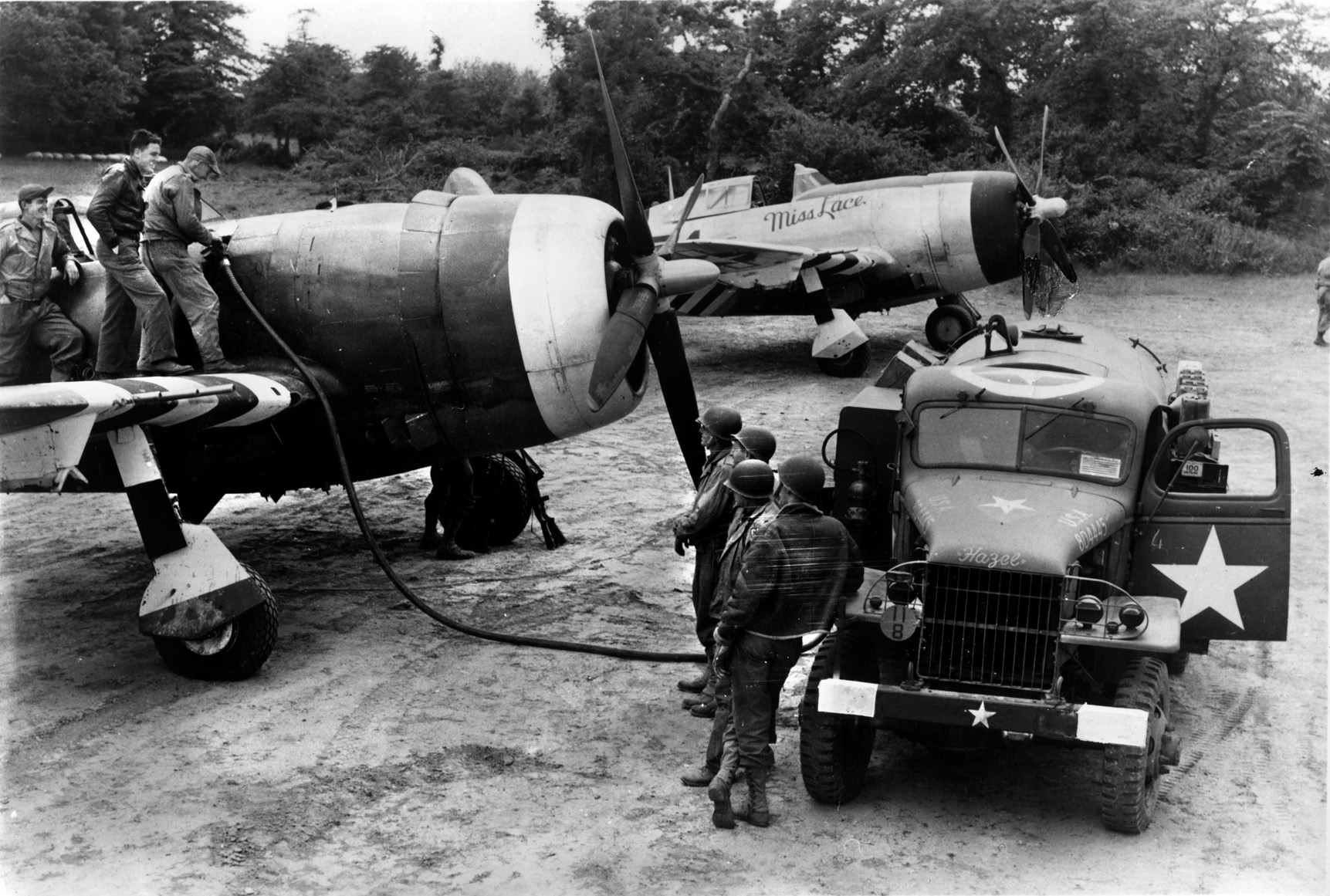 After a week in England, Ed’s squadron was relocated to France in September 1944. Here a couple of P-47s of the 48th Fighter Group are being refueled by a Ninth Air Force ground crew at an airfield in France. 