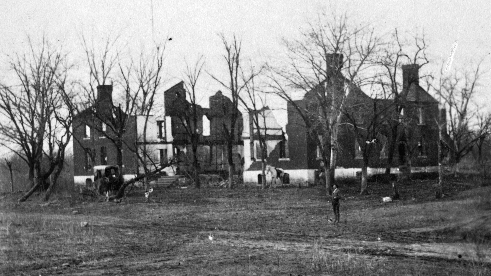 The Chancellor House on the Orange Turnpike suffered heavy damage from shells fired by Confederate artillery. Maj. Gen. Joseph Hooker was leaning against a wood pillar on the second-story porch on the morning of May 3 observing the battle when a shell dislodged the pillar, knocking him temporarily unconscious.