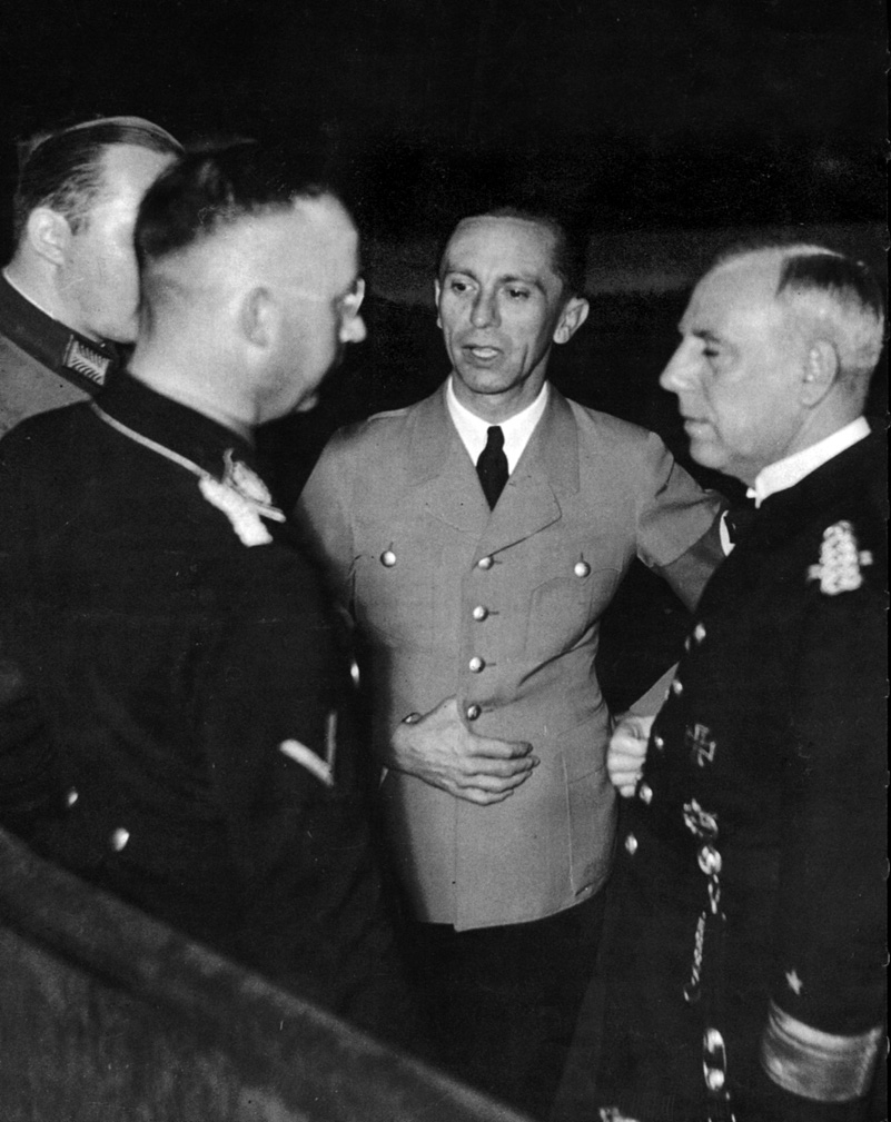 Canaris (right) confers with top Nazi party officials Reichsfuhrer-SS Heinrich Himmler (left) and Chancellor Joseph Goebbels. Canaris played a dangerous game of double dealing with his superiors by hiring agents who were anti-Nazi in their politics. 