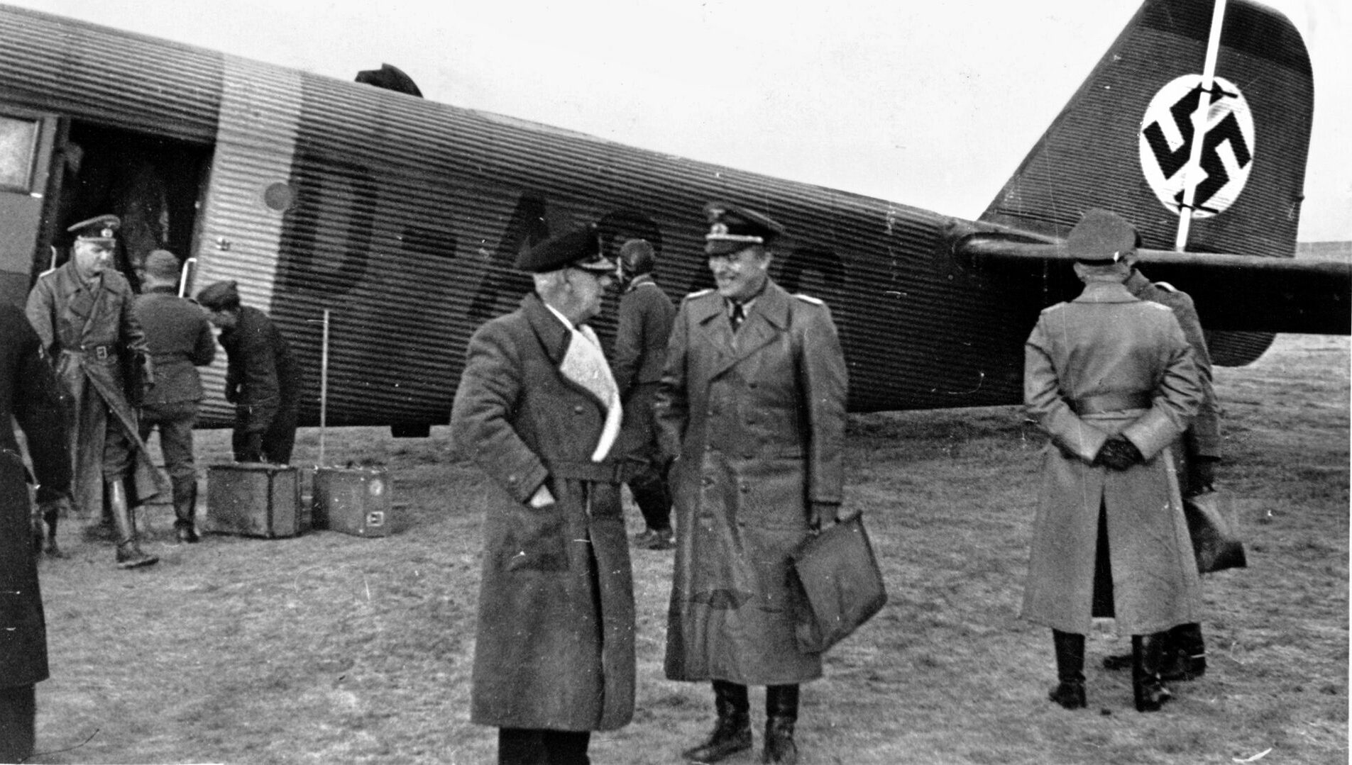 Admiral Wilhelm Canaris pictured with Colonel Franz Eccard von Bentivegni, an Abwehr counterespionage expert, in Smolensk in Octo- ber 1941. Canaris alienated his superiors when visiting the Eastern Front, warning them not to expose German troops needlessly to the hard- ships of the Russian winter.