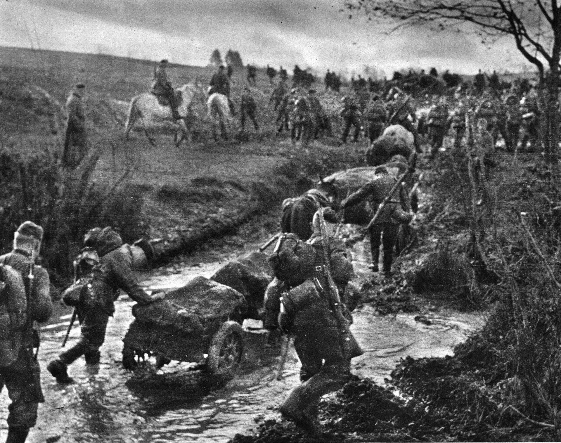 Even at this early stage of the war, many German units had no motorized transport and had to rely on old-fashioned horsepower.