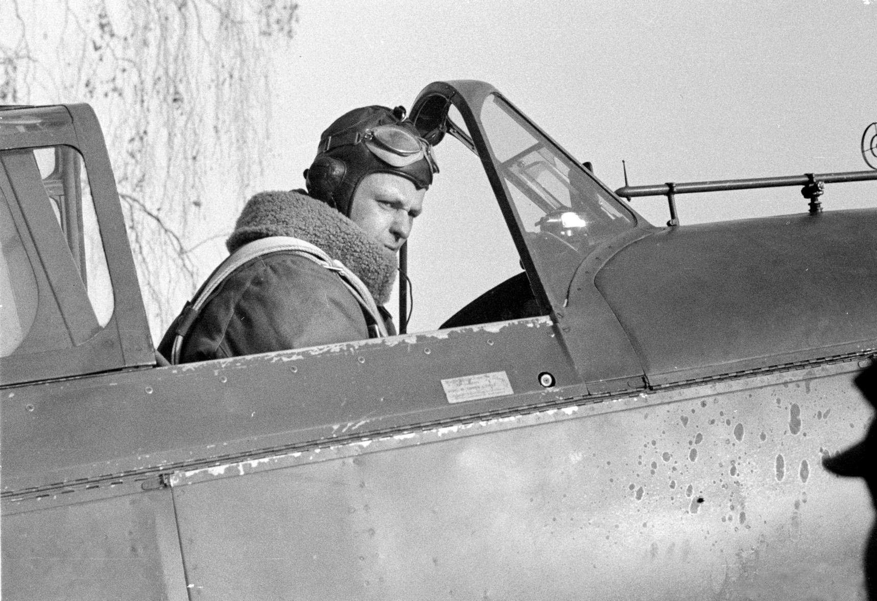 A Finnish pilot prepares to take off on a frigid day in his French-built Morane-Saulnier MS406 C-1 fighter, one of the fastest (250 mph) and most modern in Finland’s arsenal.