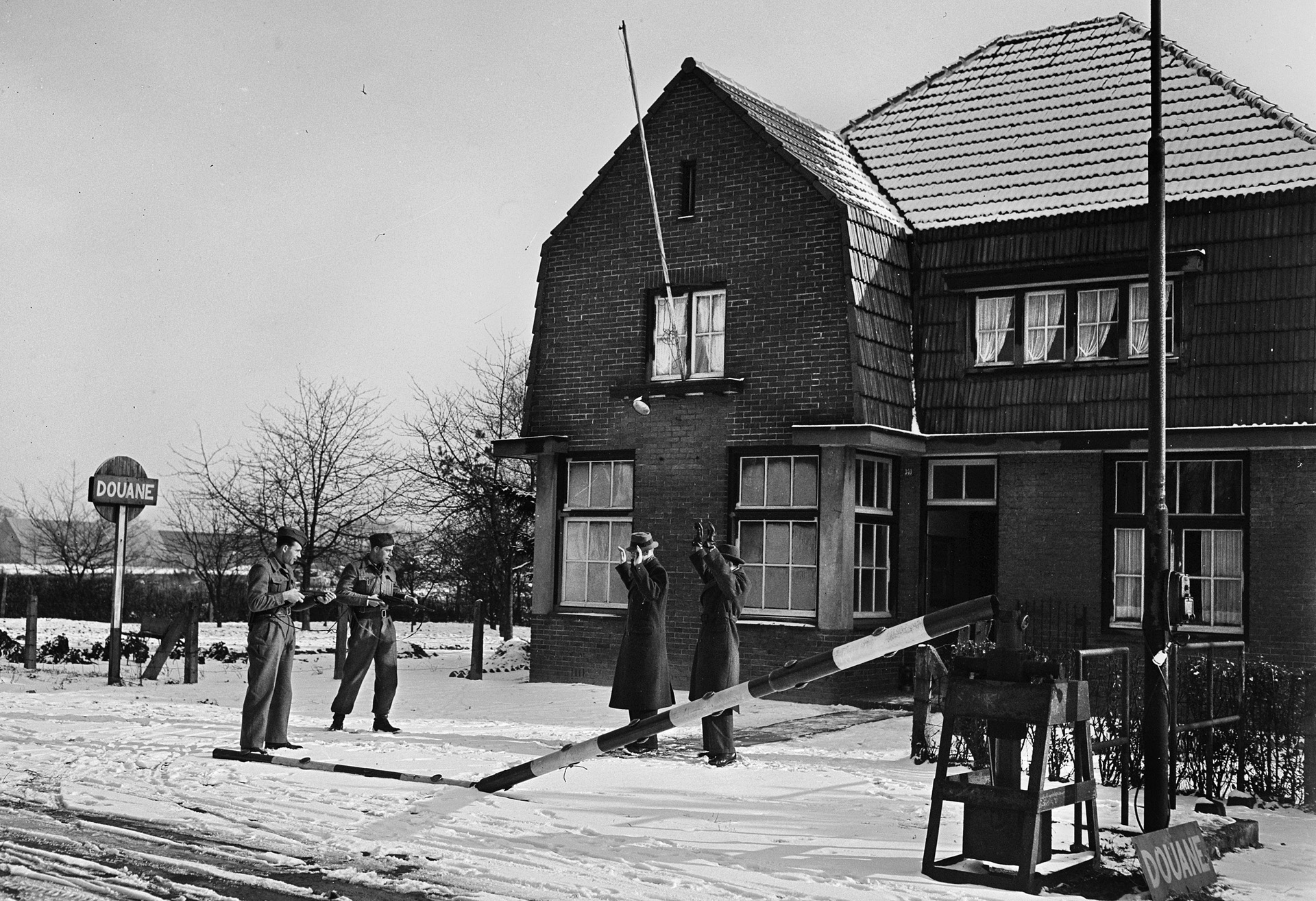 In 1948, the Dutch staged a reenactment of the Venlo Sting at the Backus Cafe, demonstrating how the two British agents were captured and spirited to Germany.