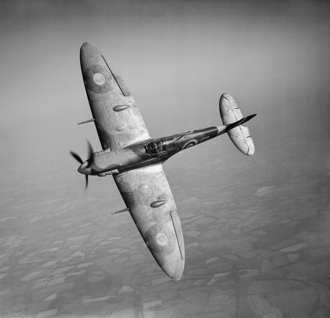 The Spitfire’s elliptical wings contained eight .303-inch machine guns.