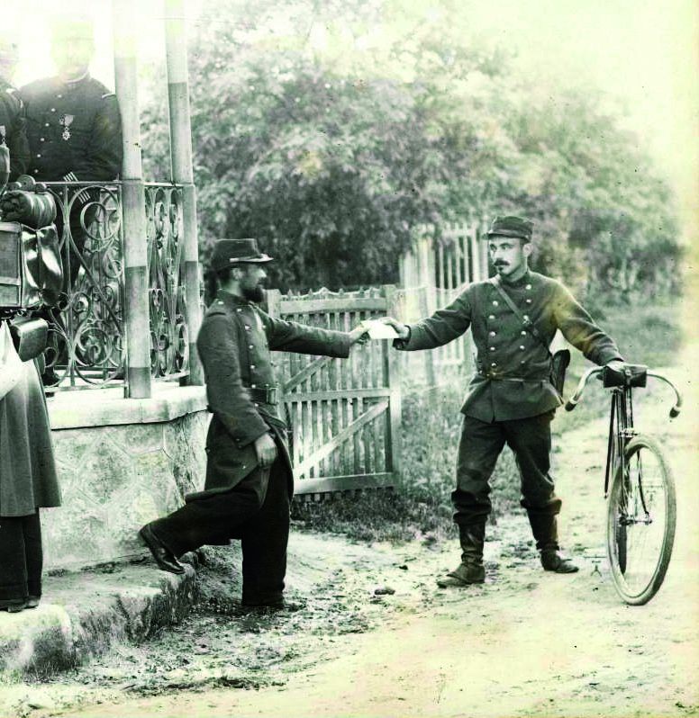 A French Army bike messenger in 1910. French military bicycle use dated back to the Franco-Prussian War.