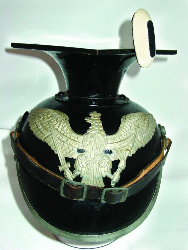 A World War I-era German czapka from a Guards regiment, so noted by the armed eagle Garde Wappen plate. 