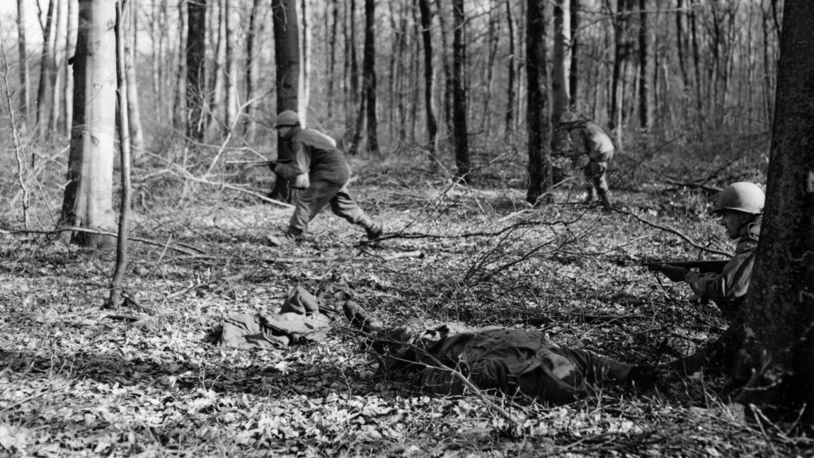 Bastogne Must Fall : Hitler's 72-Hour Gamble in the Ardennes