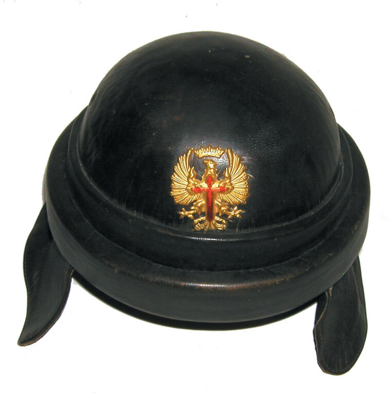The Spanish tanker helmet was introduced in the 1930s by the Italians, and used in large numbers in Libya and Ethiopia. These helmets were later adopted by the Franco’s army following the Spanish Civil War, and featured black leather that was padded with felt and cardboard. The helmets remained in use in Italy and Spain until the 1960s.
