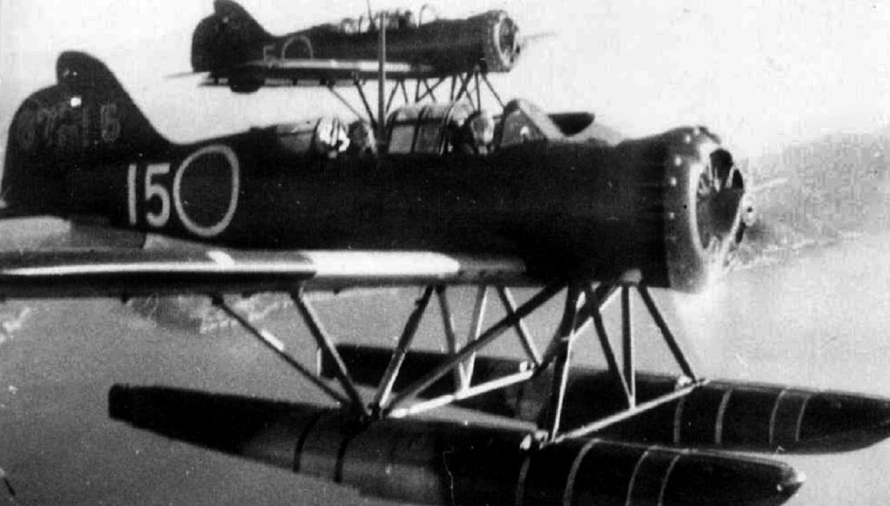 The I-19 carried a Yokosuka E14Y “Glen” float plane in a watertight compartment, making her an underwater aircraft carrier.