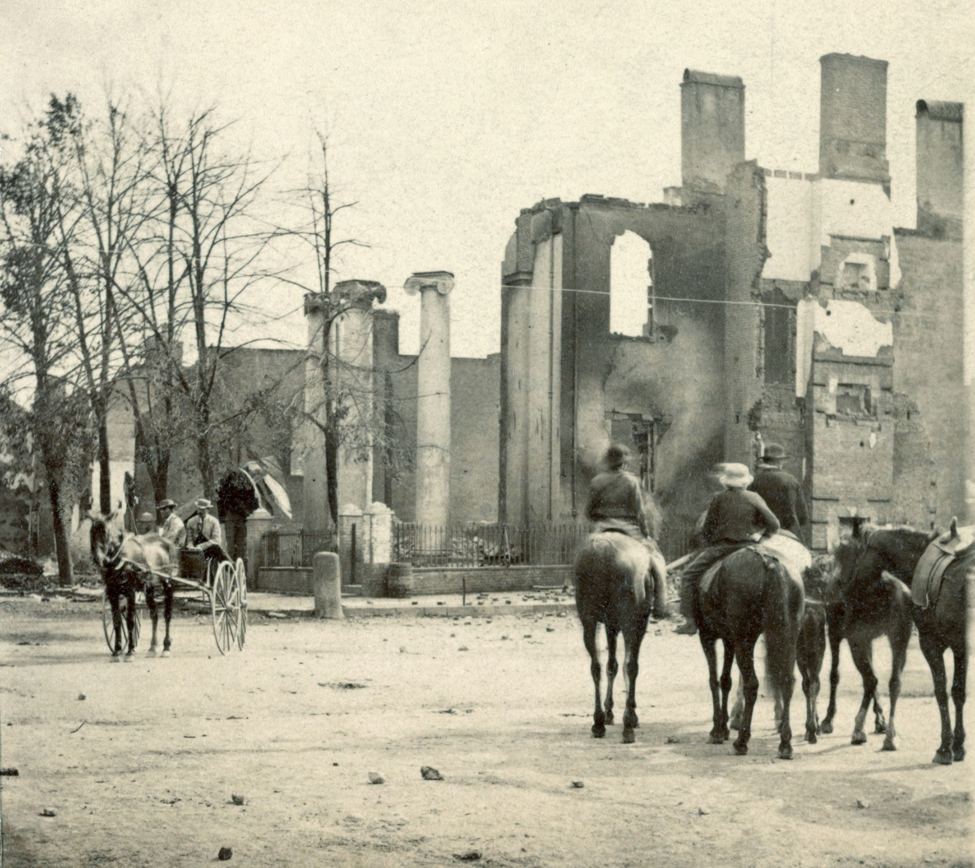 On July 30, 1864, Early’s troops advanced into Chamberburg, Pennsylvania, demanding a $500,000 ransom. When the town refused, or was unable to pay, Early’s men burned much of the town in retaliation for Union destruction in the Shenandoah Valley.