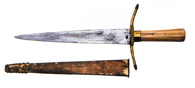 A standard issue naval dirk carried by Stephen Decatur.