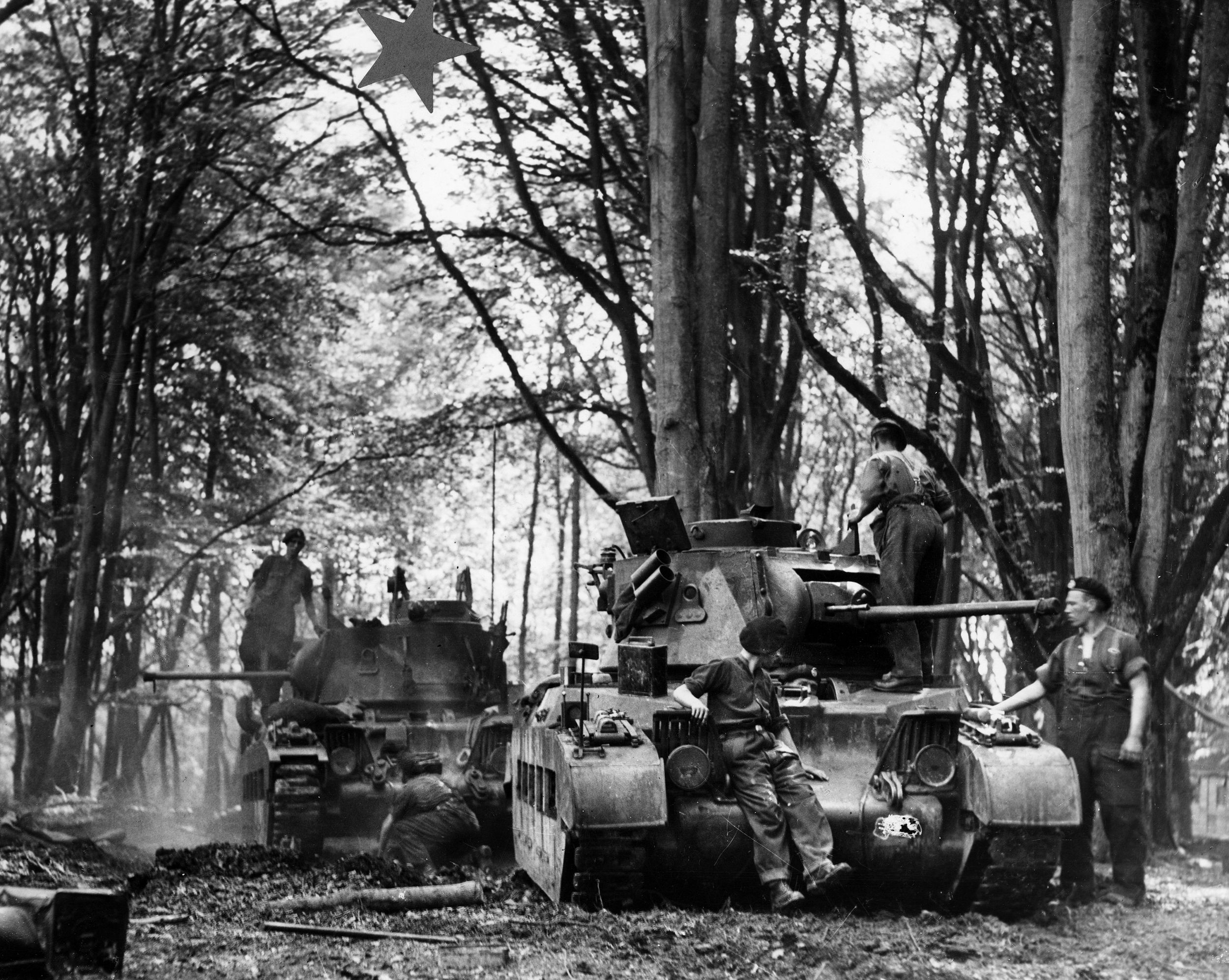 Matlida II tanks of the Royal Tank Regiment photographed during a training mission. The unit only had 23 Matilda IIs during the battle for France, while the rest of the unit’s tanks were the A11 Matilda 1s, armed only with machine guns. 