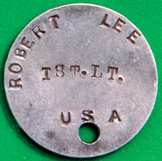 An officer’s M1910/M1917A tag contains only his name, rank, and “USA.” 