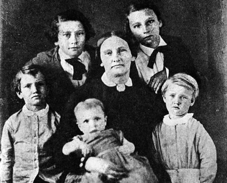Mary Maverick, shown with three of her children,witnessed the Council House fight. She is believed to be the first Anglo woman to settle in San Antonio.