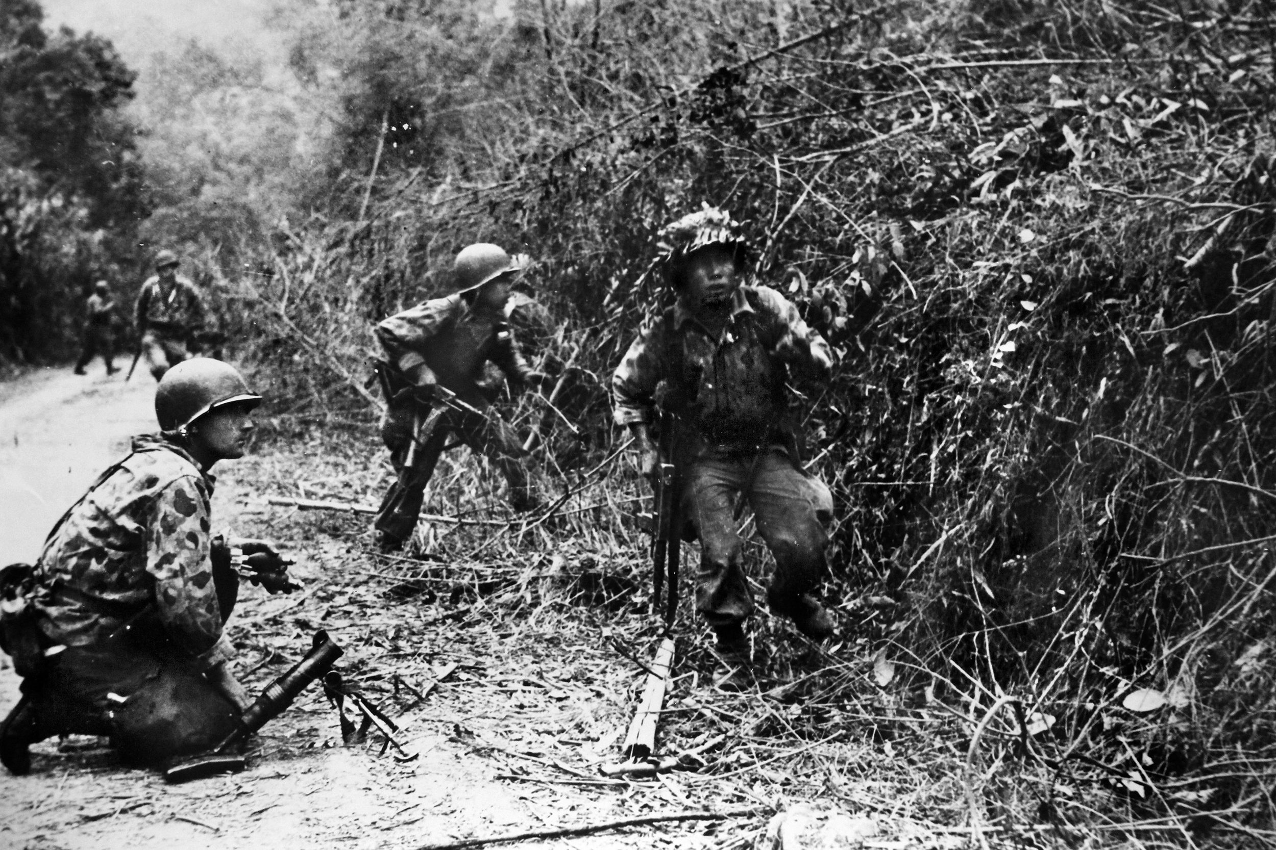 The 1st Foreign Parachute Battalion (1er BEP) during the Battle of Hòa Bình (November 1951 to February 1952) in which the French tried to lure the Viet Minh into fighting more conventionally in open country.