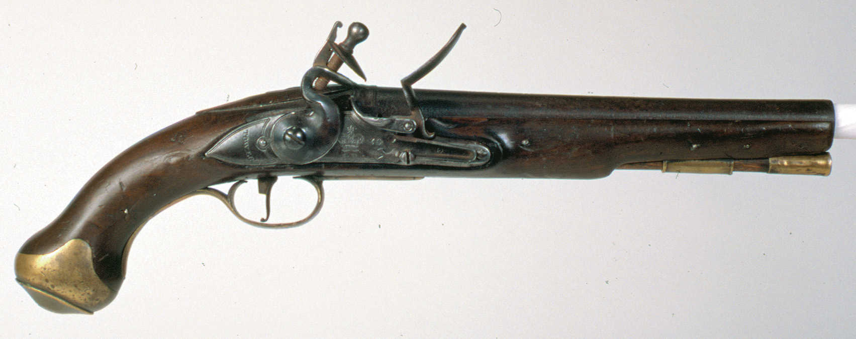 A British Light Dragoon pistol.