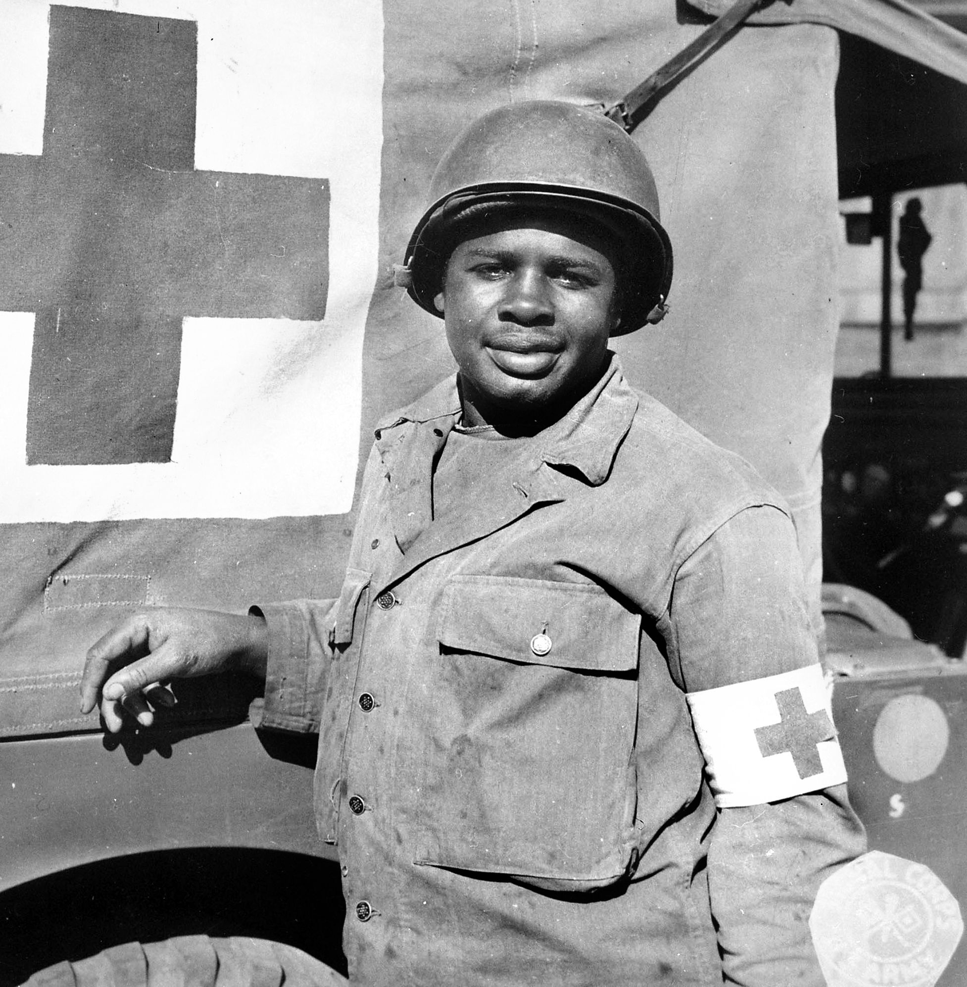 Private First Class Warren Capers, along with Woodson and two other medics from the 320th, Corporal Eugene Worthy and Staff Sgt. Alfred F. Bell, manned the medical station on D-Day. Stars and Stripes wrote that he unit’s medics, who saved the lives of hundreds of U.S. soldiers that day, had “covered themselves with glory.” Capers was recommended for the Silver Star. 