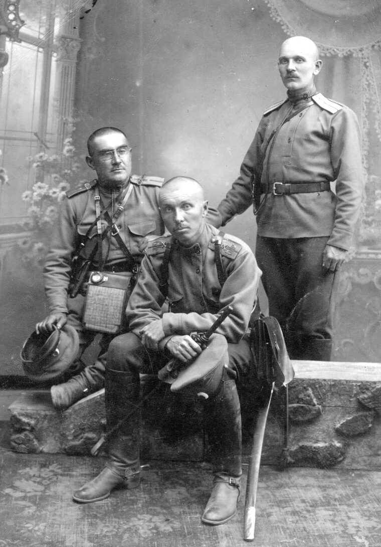 A group of artillery officers dressed for the field with typical field equipment, circa 1915. The man at right is wearing an enlisted style gimnastorka.