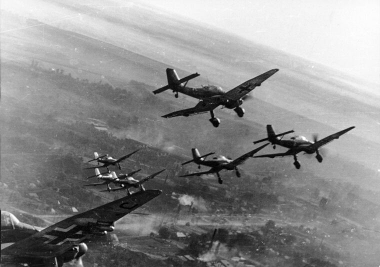 During the 1943 Battle of Kursk in Russia, specialized antitank versions of the Junkers Ju-87 known as “Gustavs” used tungsten-core shells to knock out Soviet tanks. With its upgraded speed, firepower, and armor, the “Dora” (D-series) version of the Ju-87 proved crucial in supporting ground troops and destroying Soviet antiaircraft batteries.