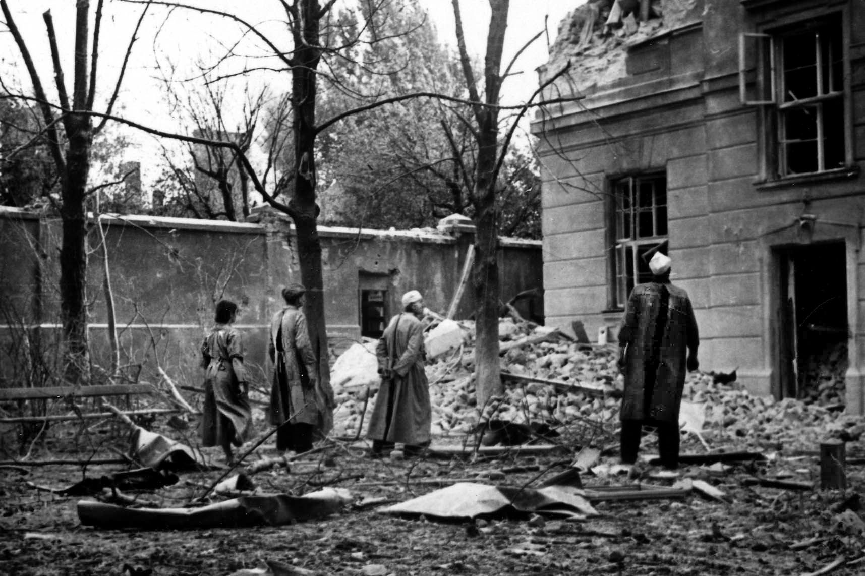 Nurses and doctors examine their hospital after one of the many German air raids on Warsaw
during the September 1939 Siege of Poland.