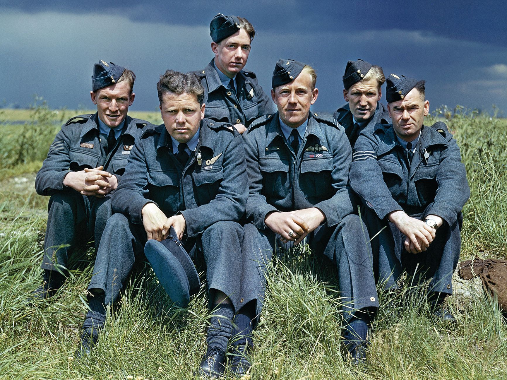 Flight crew of “Big Joe” McCarthy (fourth from left) an American pilot who flew with the Royal Canadian Air Force Bomber Command and led the second wave of Operation Chastise.